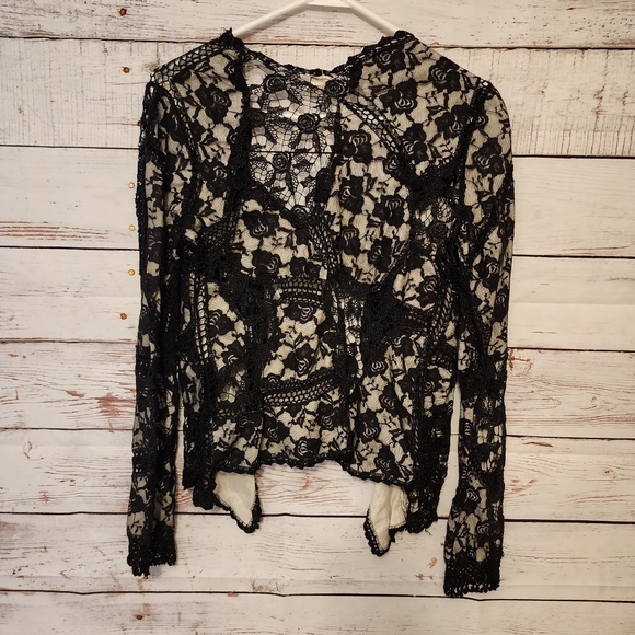 Anthropologie...MOTH..Black & Cream Lace and Crochet Open Jacket..size S… - Picture 7 of 8